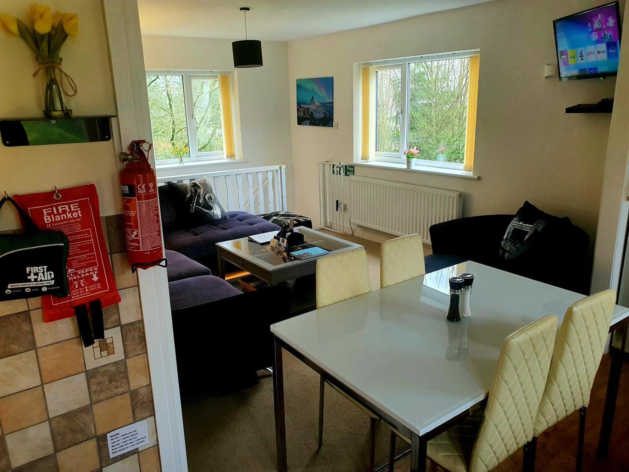 Idyllic 2 Bedroom Self-Contained Upsidedown Annexe Llandrindod Wells Esterno foto