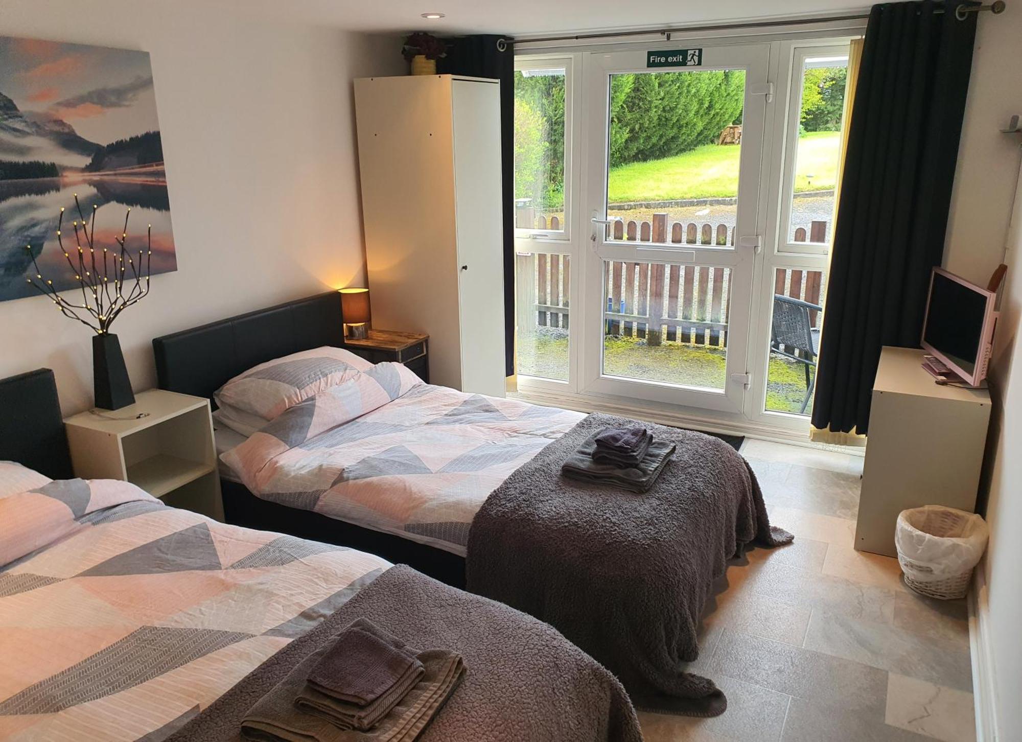 Idyllic 2 Bedroom Self-Contained Upsidedown Annexe Llandrindod Wells Esterno foto