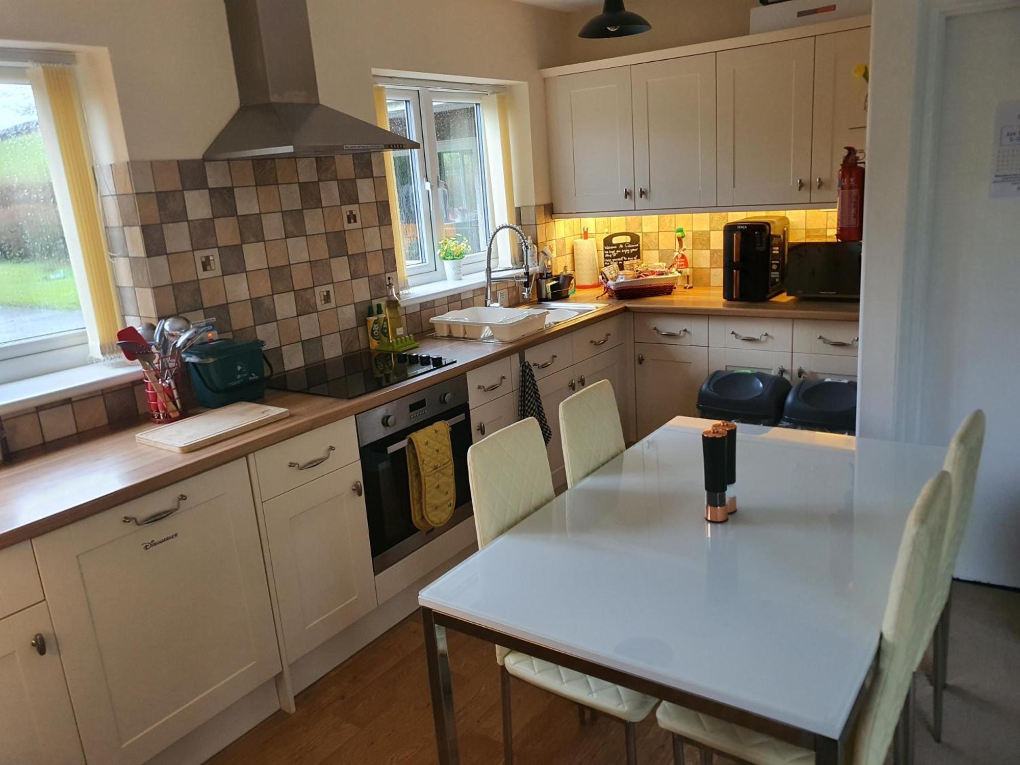 Idyllic 2 Bedroom Self-Contained Upsidedown Annexe Llandrindod Wells Esterno foto